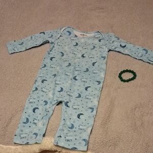 NWOT! Blue Moon and Star Print Kids One Piece W/ Bracelet Size 9 Months